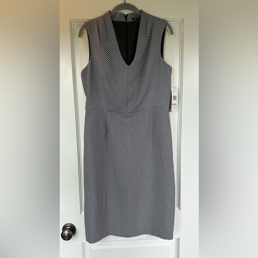 NWT Jones New York size 10 dress.